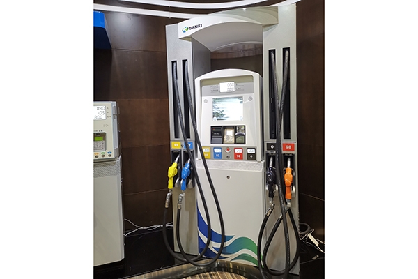 三盈多媒體加油機(jī)